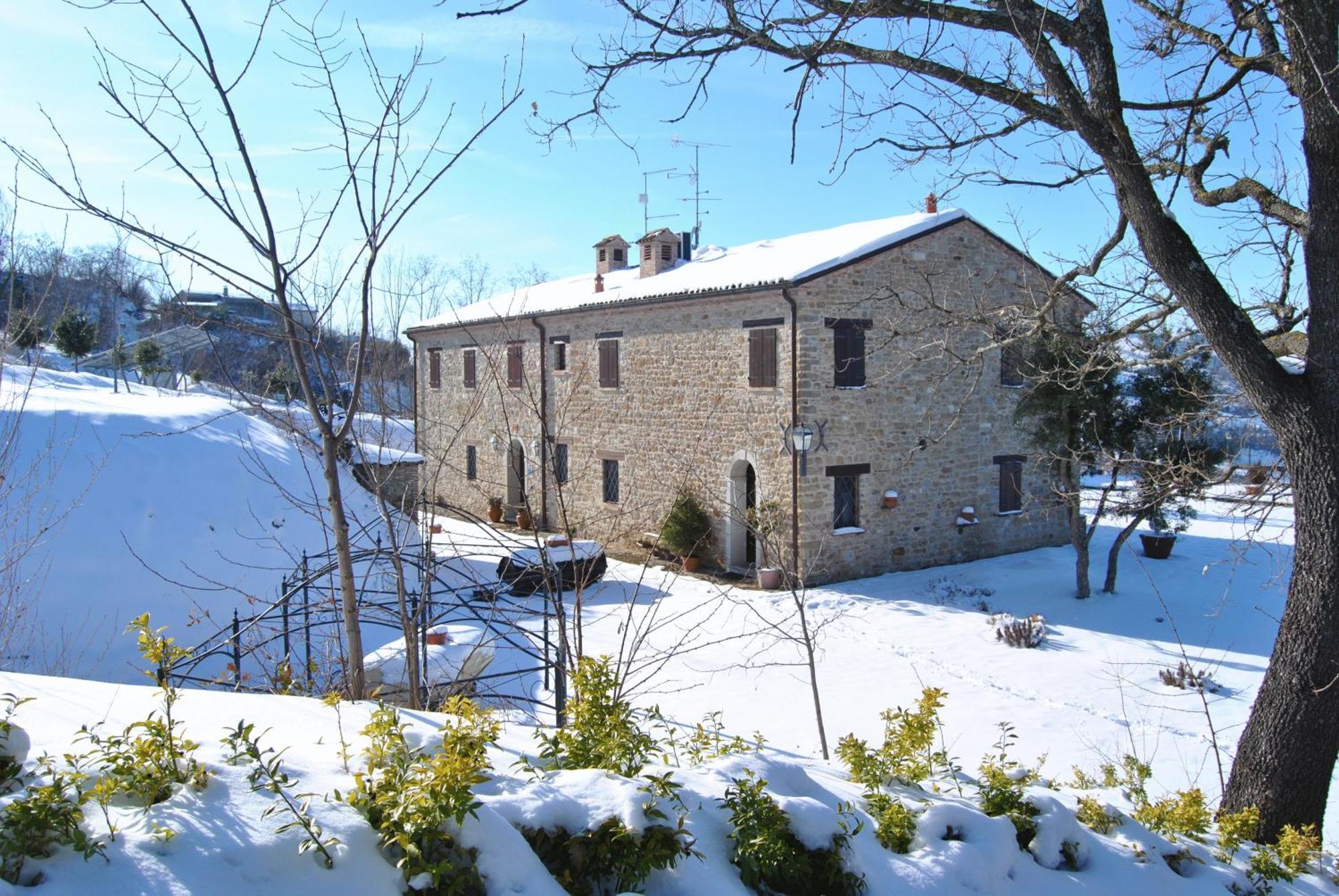 I Quattro Passeri Country House Santa Paola Eksteriør billede